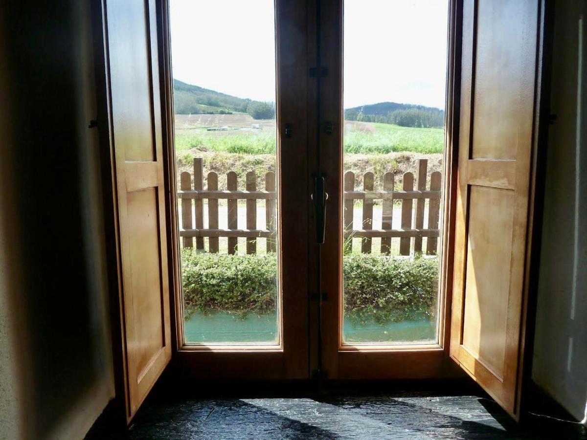 Casita Feliz Entre Montanas Y Cerca Del Mar Villa Trabada Exterior foto