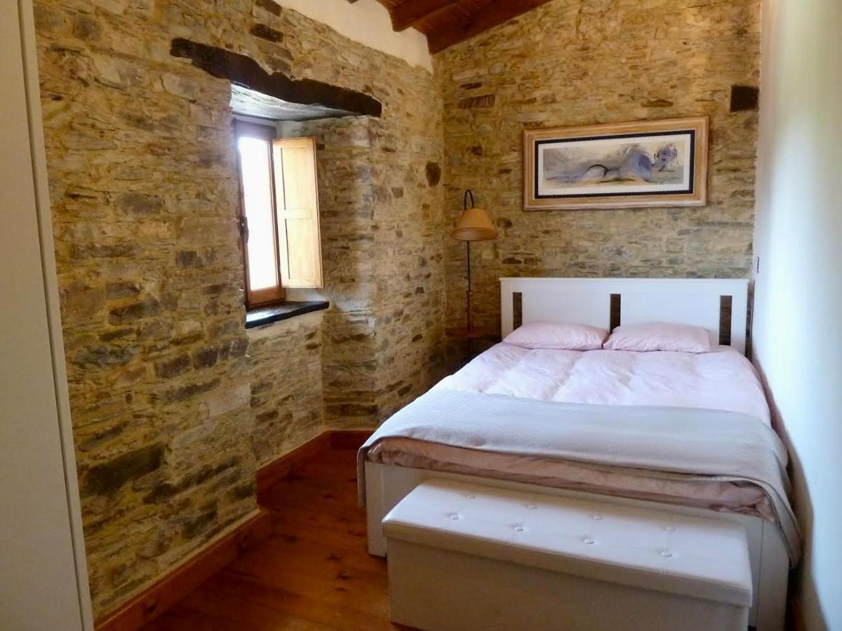 Casita Feliz Entre Montanas Y Cerca Del Mar Villa Trabada Exterior foto