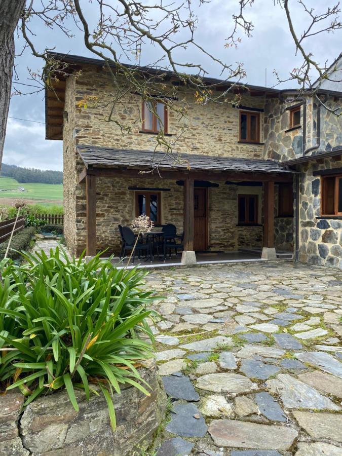 Casita Feliz Entre Montanas Y Cerca Del Mar Villa Trabada Exterior foto