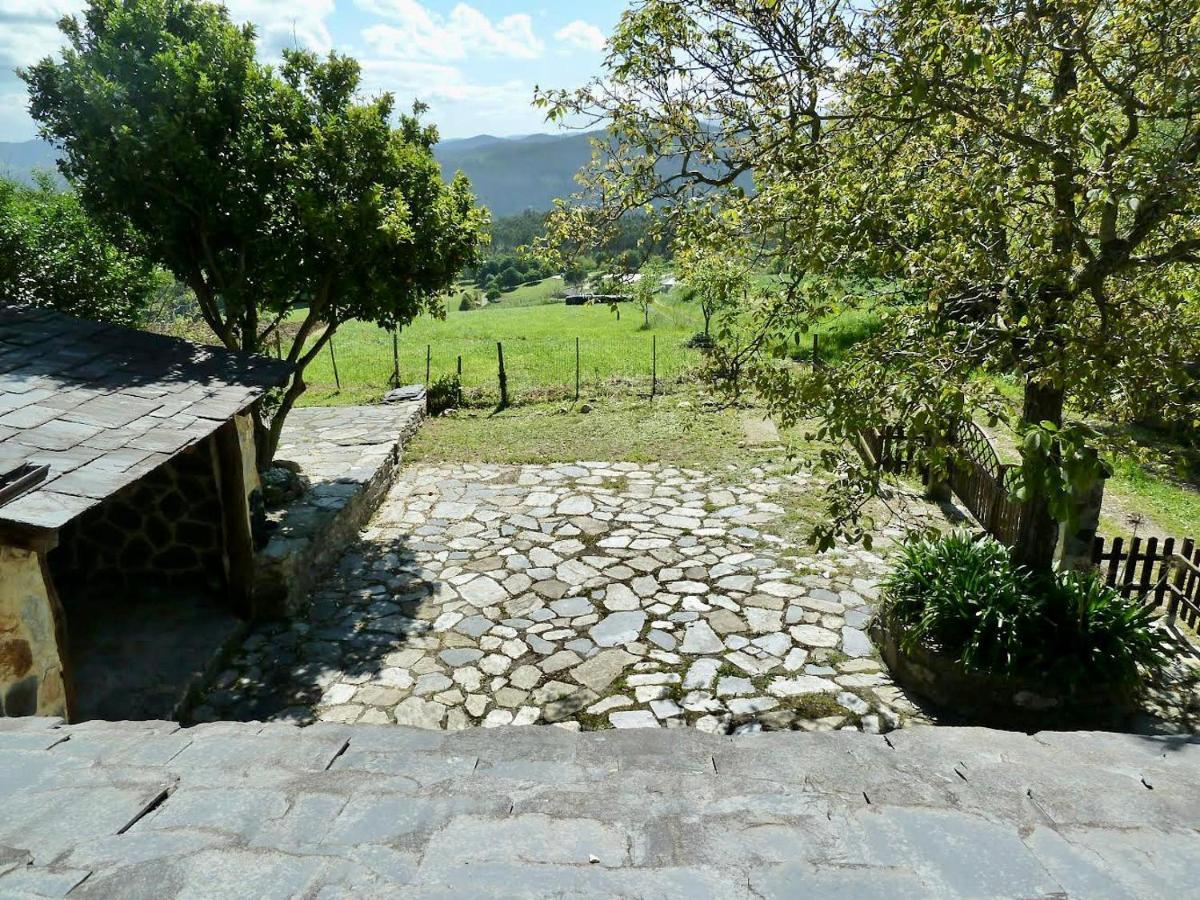 Casita Feliz Entre Montanas Y Cerca Del Mar Villa Trabada Exterior foto