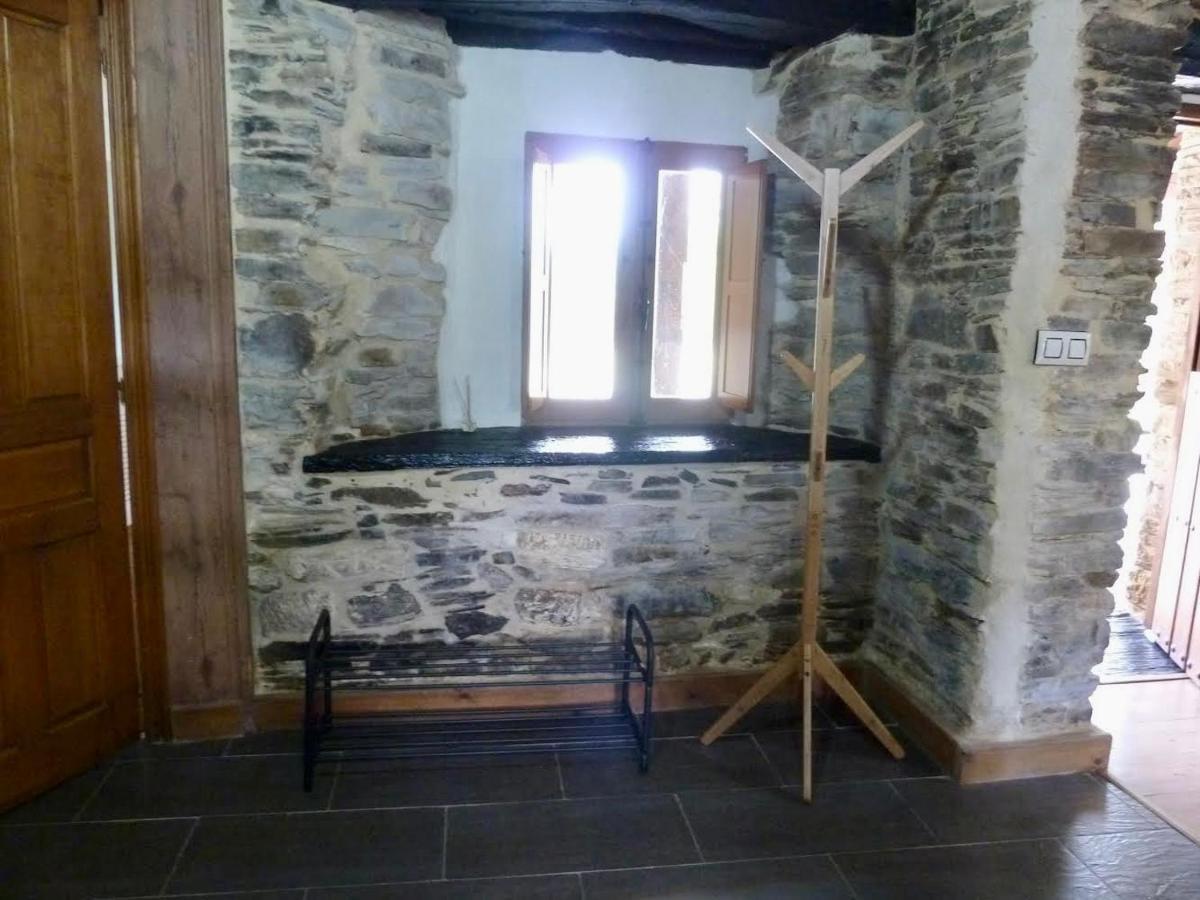 Casita Feliz Entre Montanas Y Cerca Del Mar Villa Trabada Exterior foto