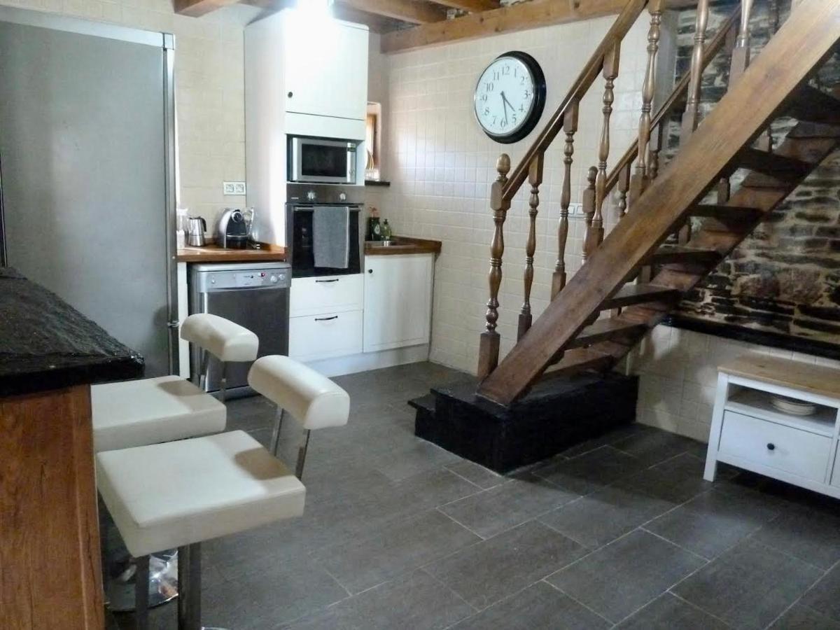 Casita Feliz Entre Montanas Y Cerca Del Mar Villa Trabada Exterior foto